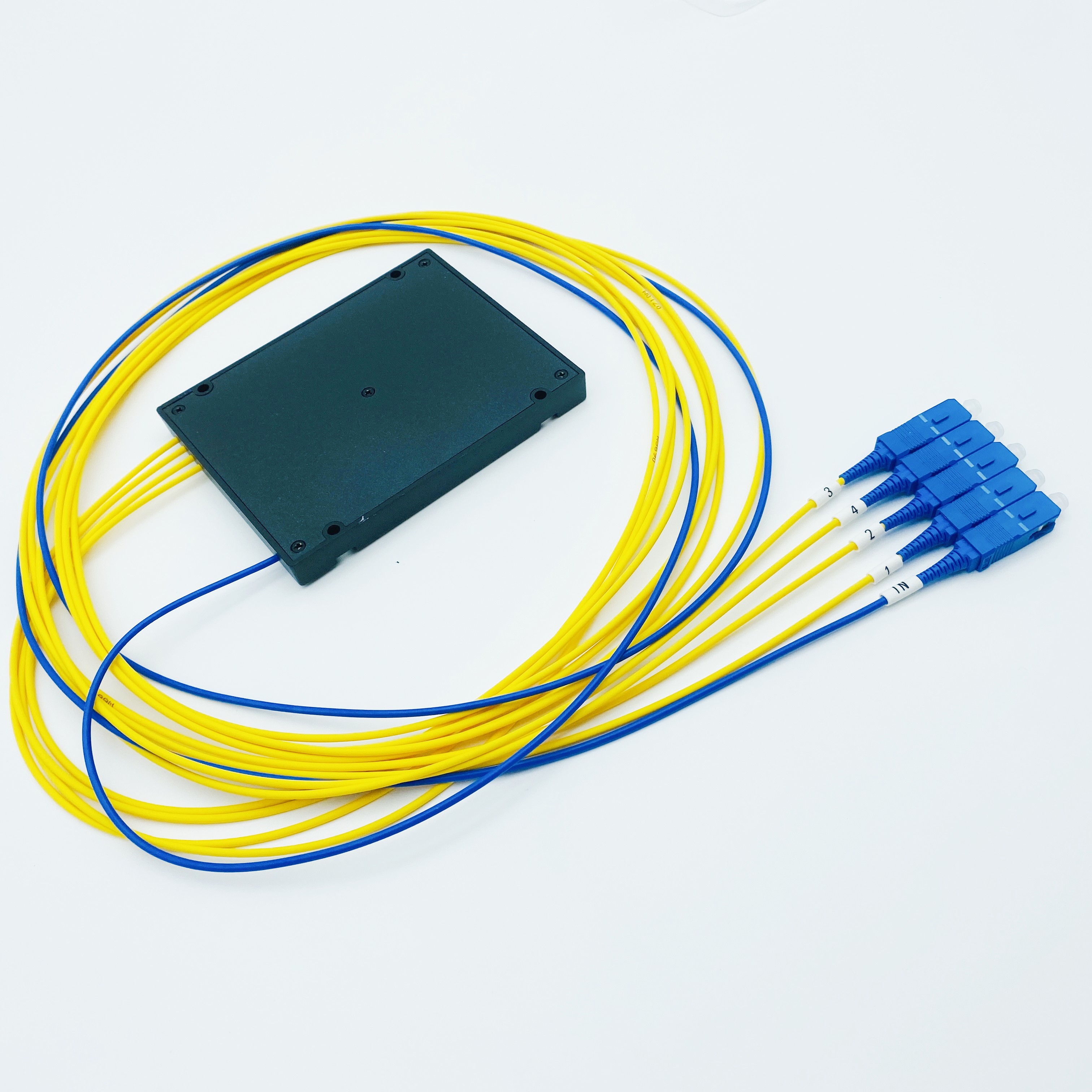 PLC Splitter dengan Panduan Konektor: SC/APC vs SC/UPC dan Cara Menghindari Kerugian Ketidakcocokan